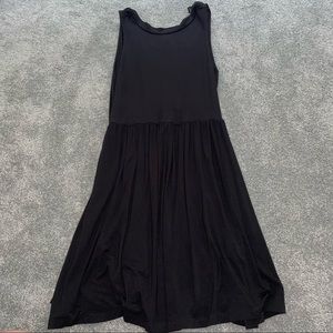 Stretchy Flowy Lil Black Dress (S)